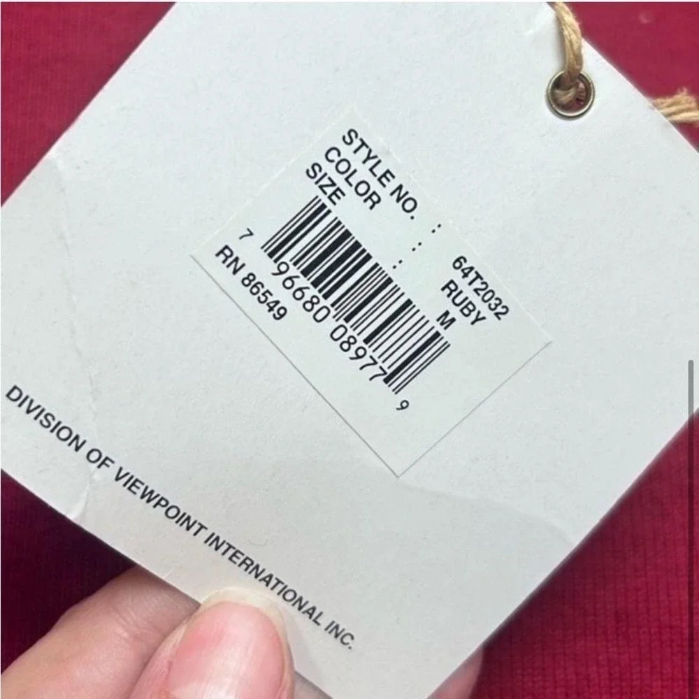 Tommy Bahama ruby crewneck sweater sz M nwt‎